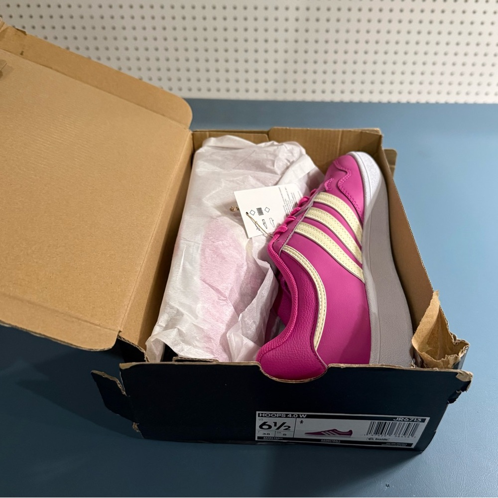 Adidas Fuchsia and White Sneakers size 6.5 woman’s - Picture 4 of 4